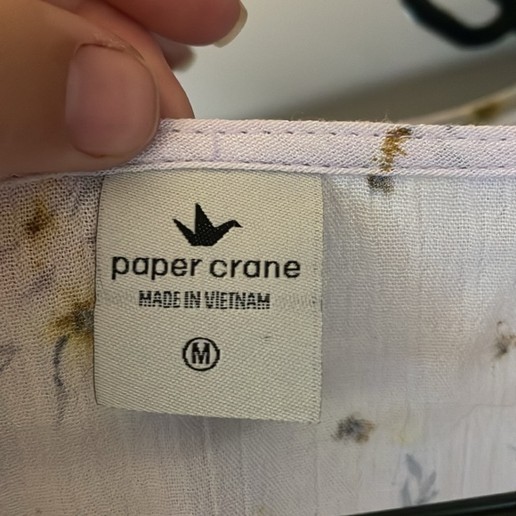 White top - Picture 3 of 3